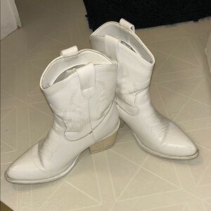 White Ankle High Women's Boots